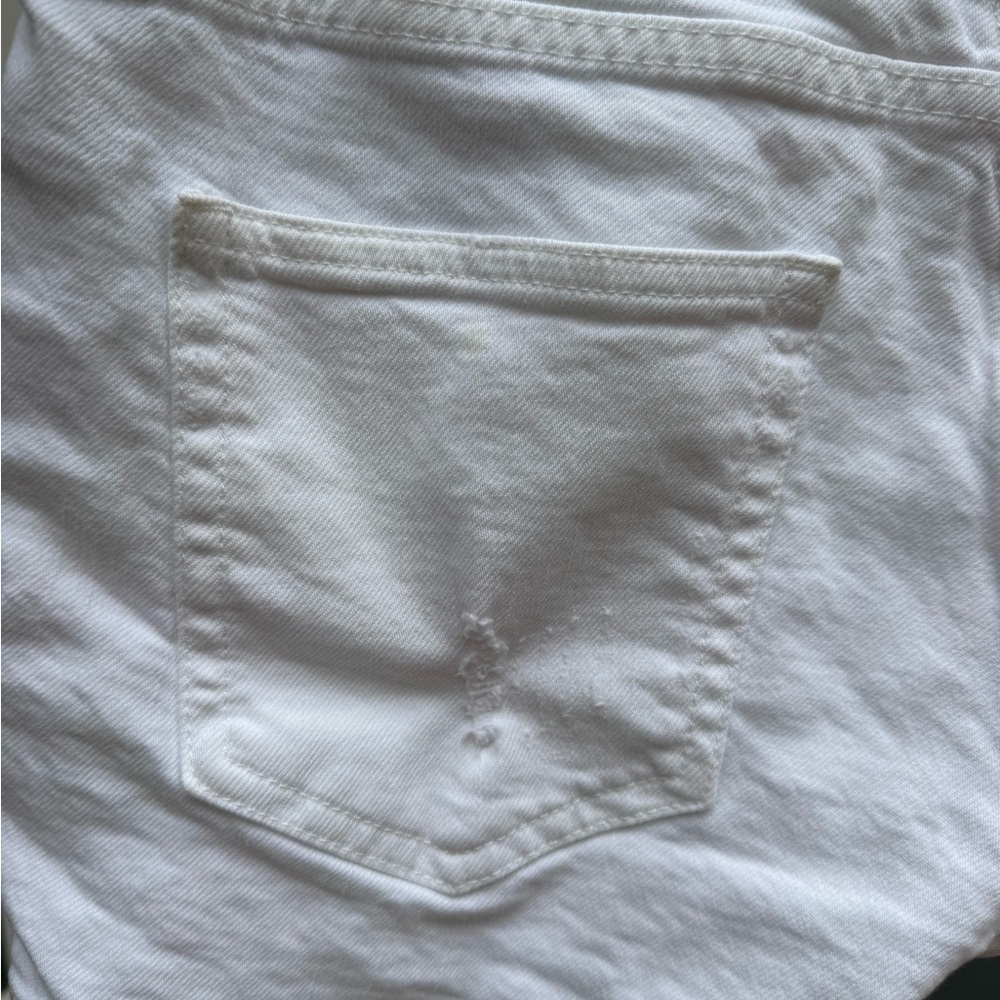 Gap 1969 white slim denim shorts, size 28, 2/3 inches inseam - Picture 8 of 12
